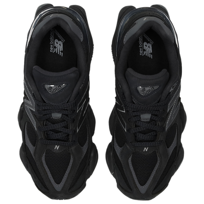 9060 Total Black