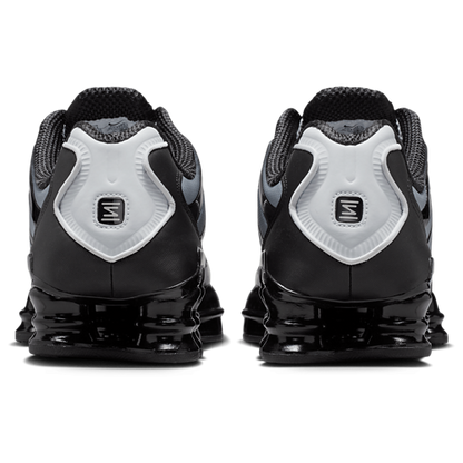 Shox Black and white