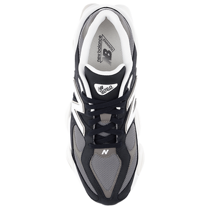 9060 Black and White