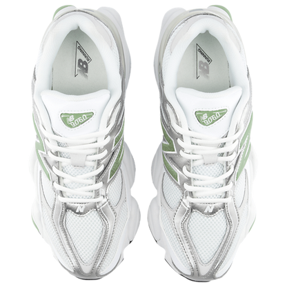 9060 White and Green