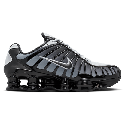 Shox Black and white