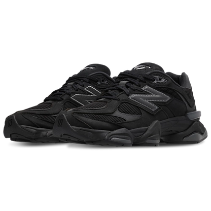 9060 Total Black