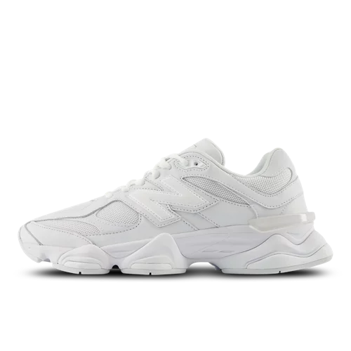 9060 Total White