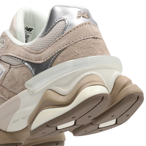 9060 Brown