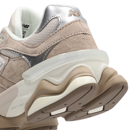 9060 Brown